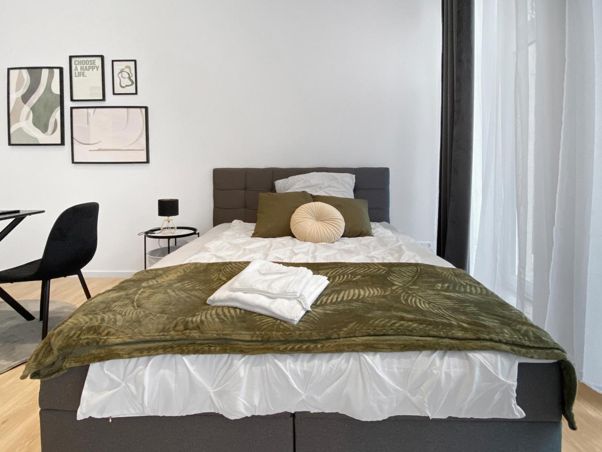 Rbj Ii Apartament *